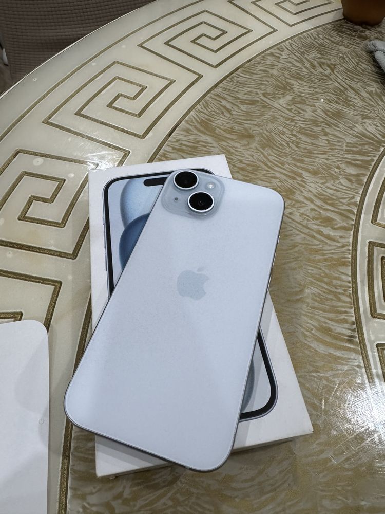 iPhone 15 256gb