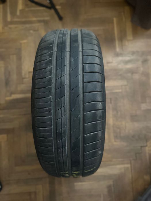1 бр лятна гумаGOODYEAR EFFICIENT GRIP
Performance,
195/55/16