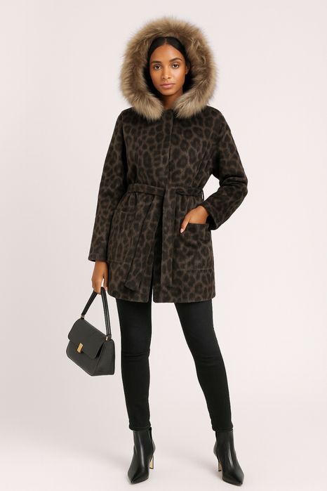 Жилетка с качулка и колан в животински принт