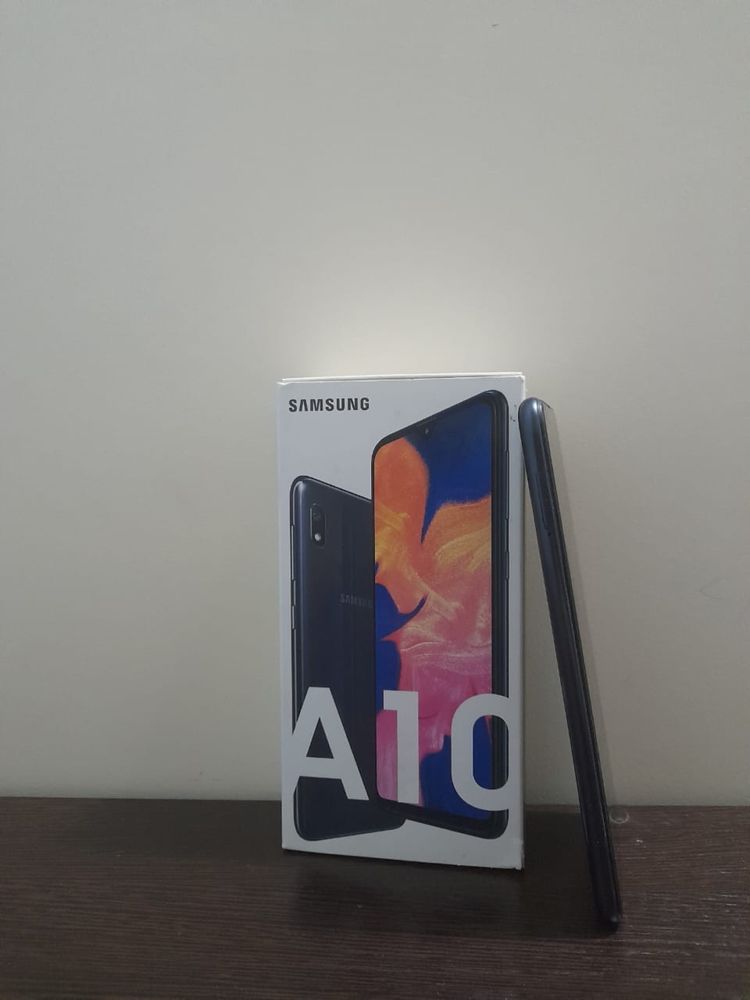 Продаётся телефон Samsung A10