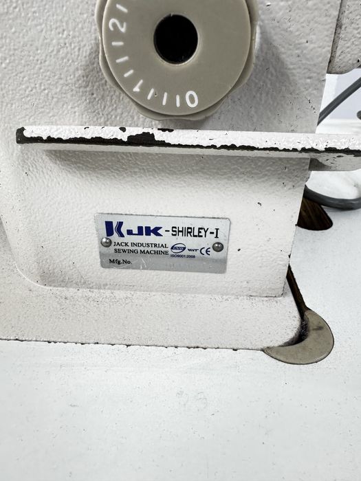 Masina de cusut Jack