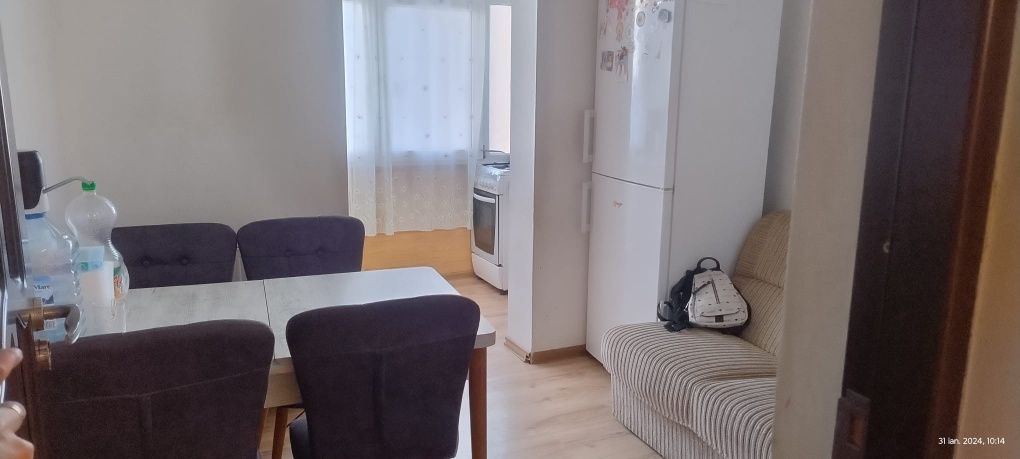 Vând apartament cu 2 camere