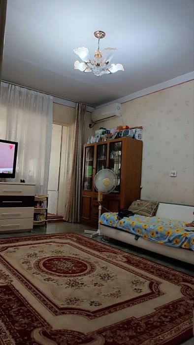 Срочно продам квартиру трёхкомнатную на первом этаже