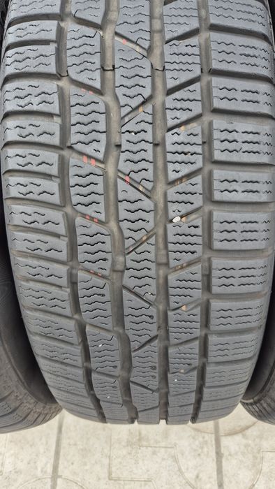 4бр.зимни гуми 205/60/16 Continental