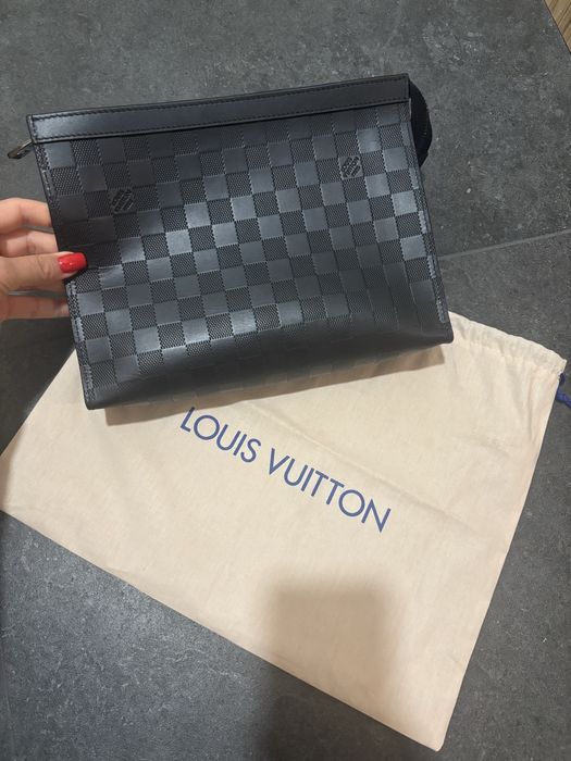 Мъжка чанта клъч Louis Vuitton