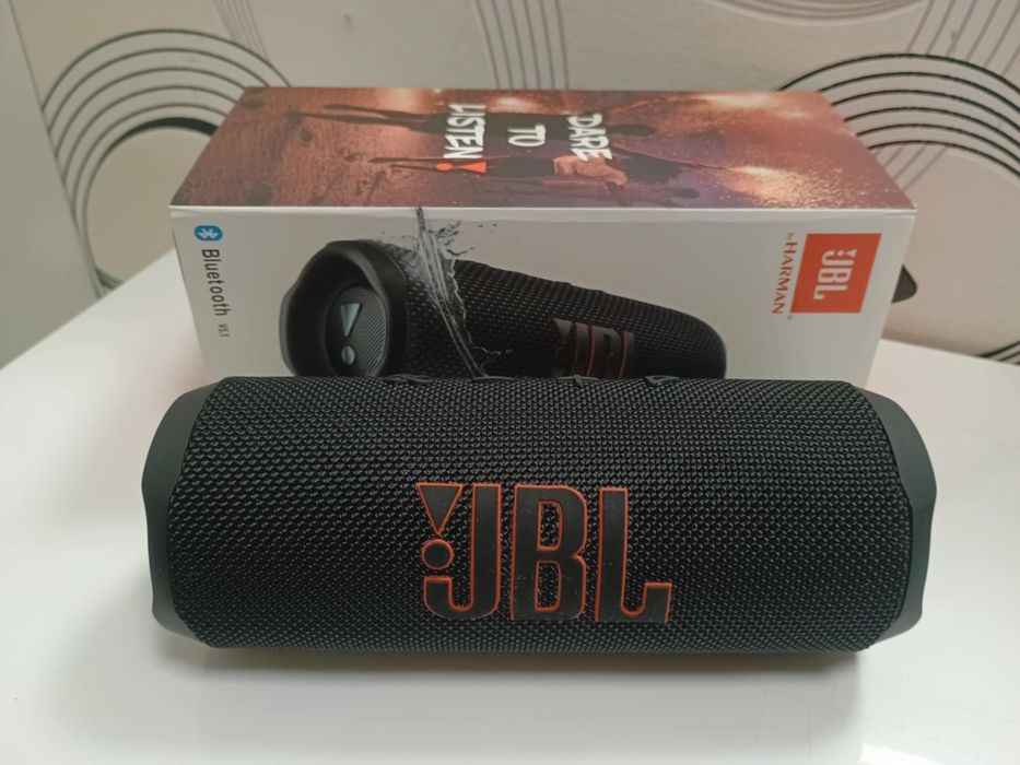 Продавам оригинална тонколонка