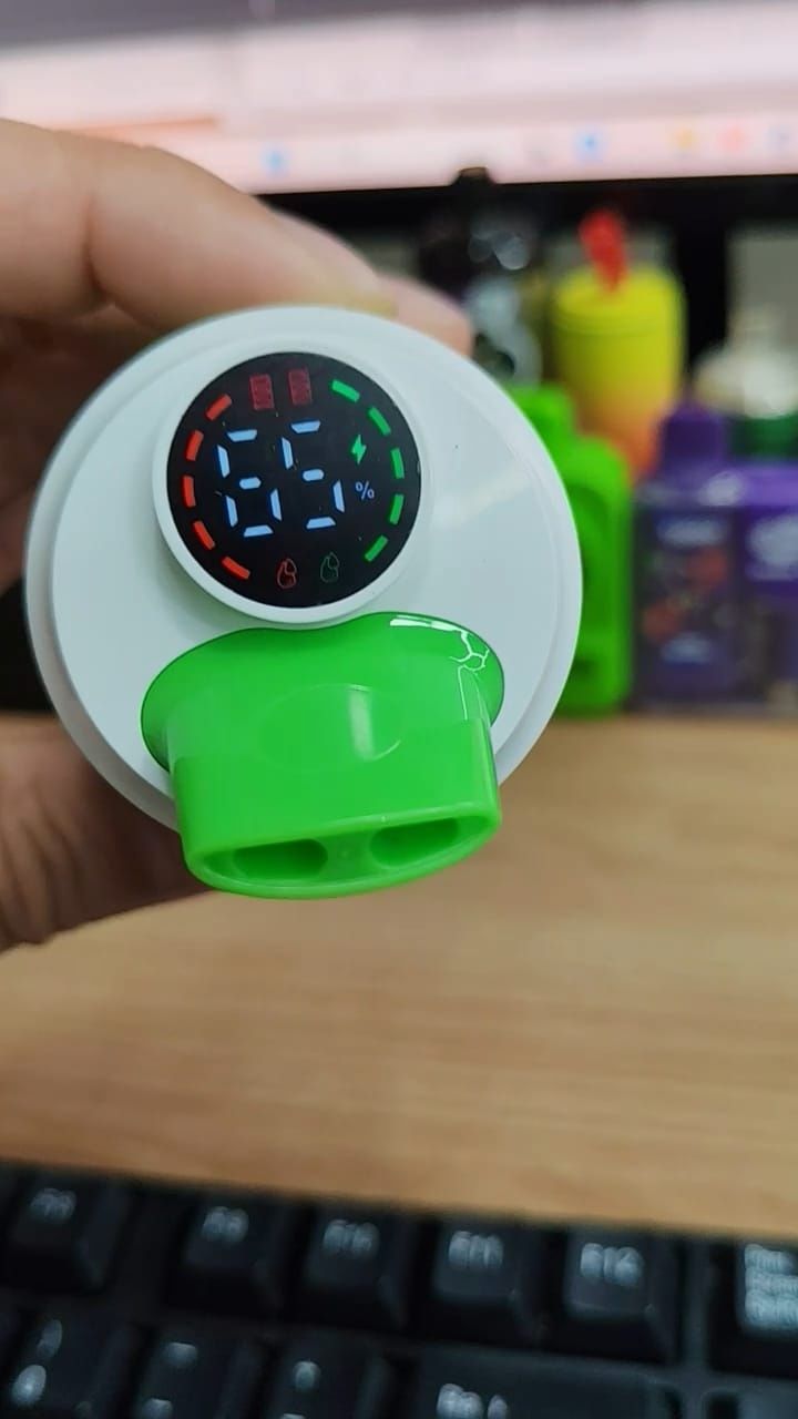 Sigilat! Vape 50.000 puffs 3 arome Display Reincarcabile