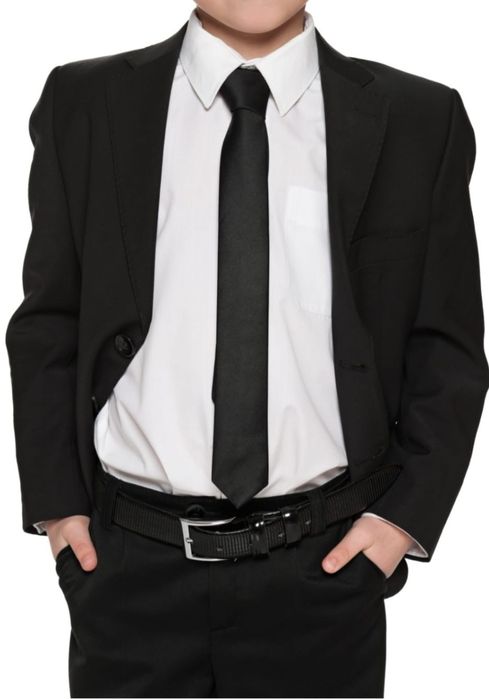 Продам костюм новый,