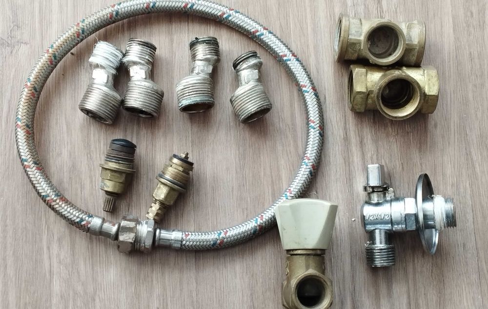 В.К части на кг.Порцеланова Алуминиеви закачалки железни ключа..Дръжка