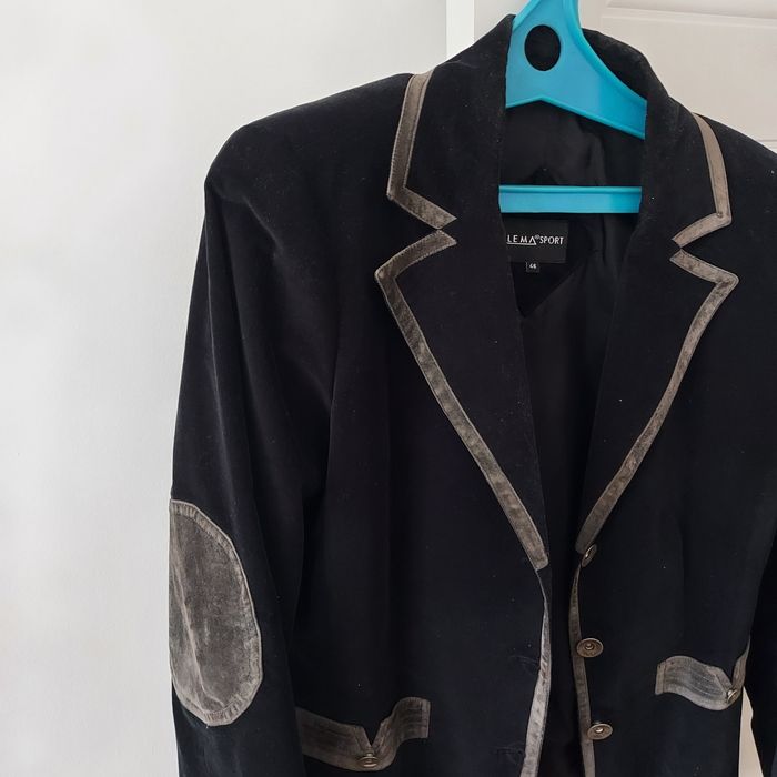 Женский пиджак микровелвет. Размер 46. Новый.