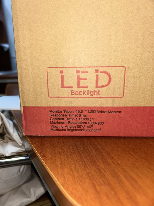 Продам новый запечатанный компьютерный экран