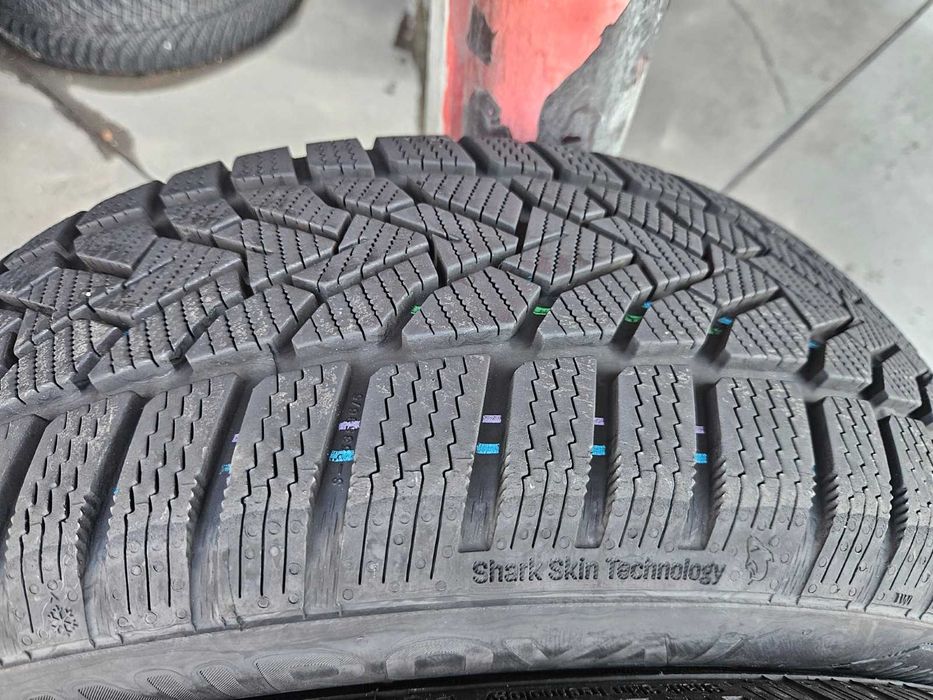 4бр. 205/60 R16 зимни UNIROYAL 8мм