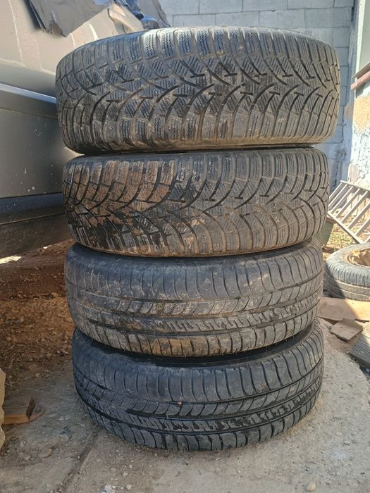 Vând 4 jante volvo