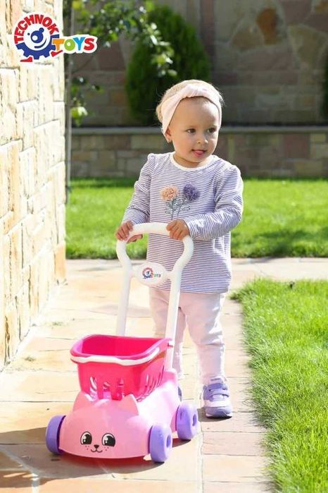 Carucior de impins in forma de pisica, cu cos de cumparaturi , roz