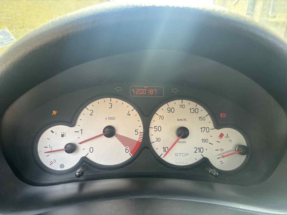 Peugeot 206 1.4HDi 2005г.