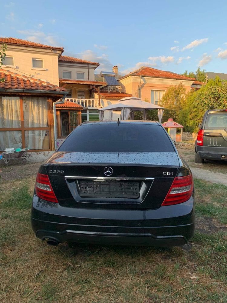 На Части Mercedes W204 C220 Facelift AMG Pack OM651