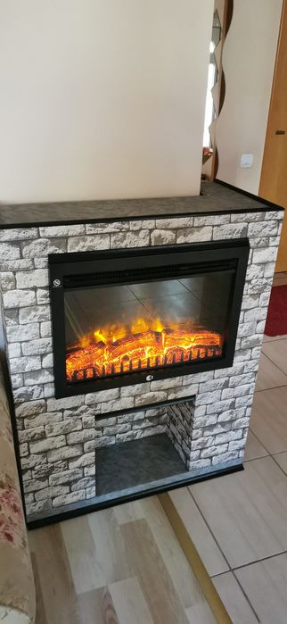 Semineu decorativ
