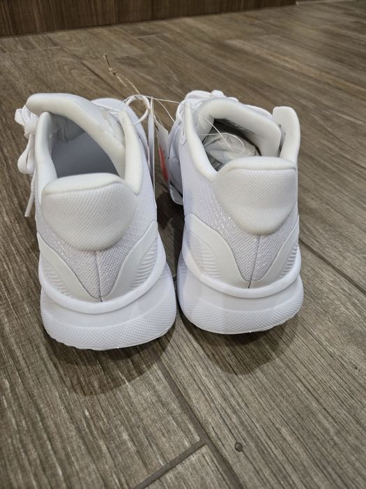 Маратонки  Adidas