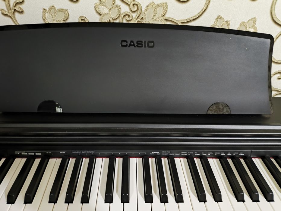 Продается электронное пианино Casio Privia PX 160