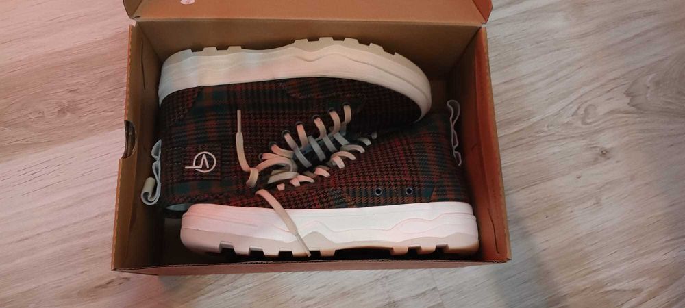 VANS Sentry WC Sandshell (Fuzzy Plaid)