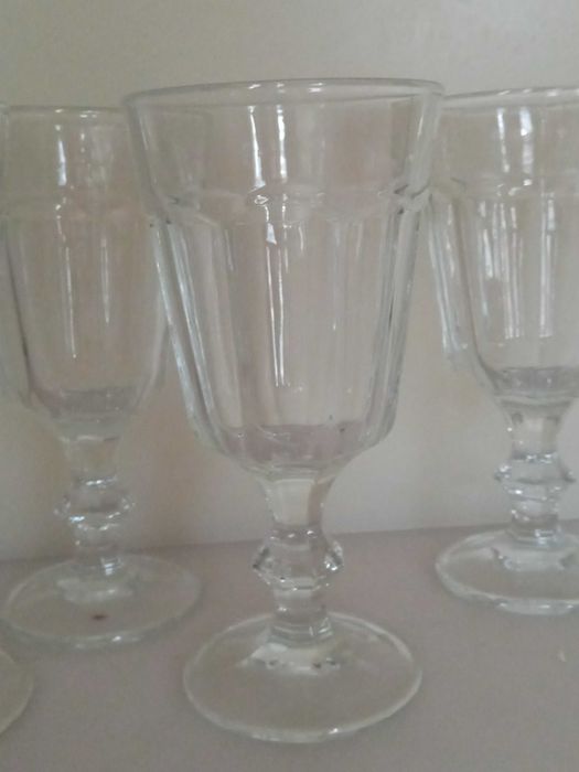 Чаши стъклени за вино 4 бр. 250 мл.