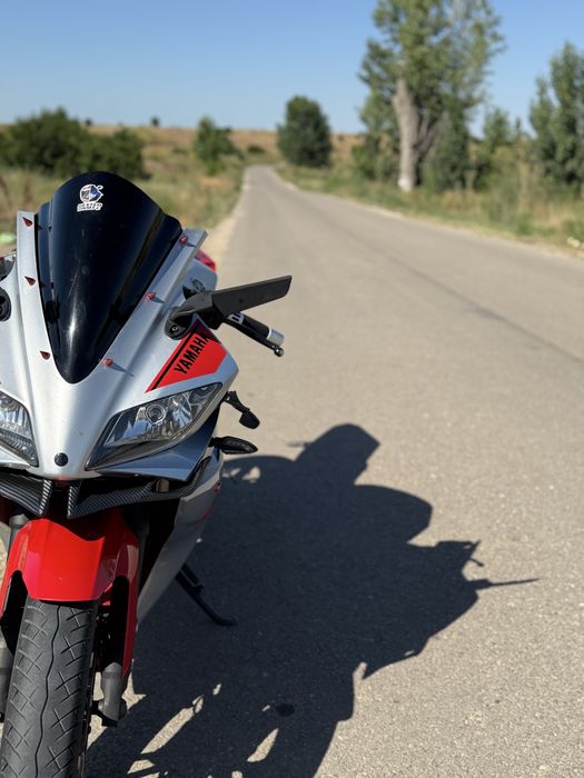 Yamaha YZF-R125 2012