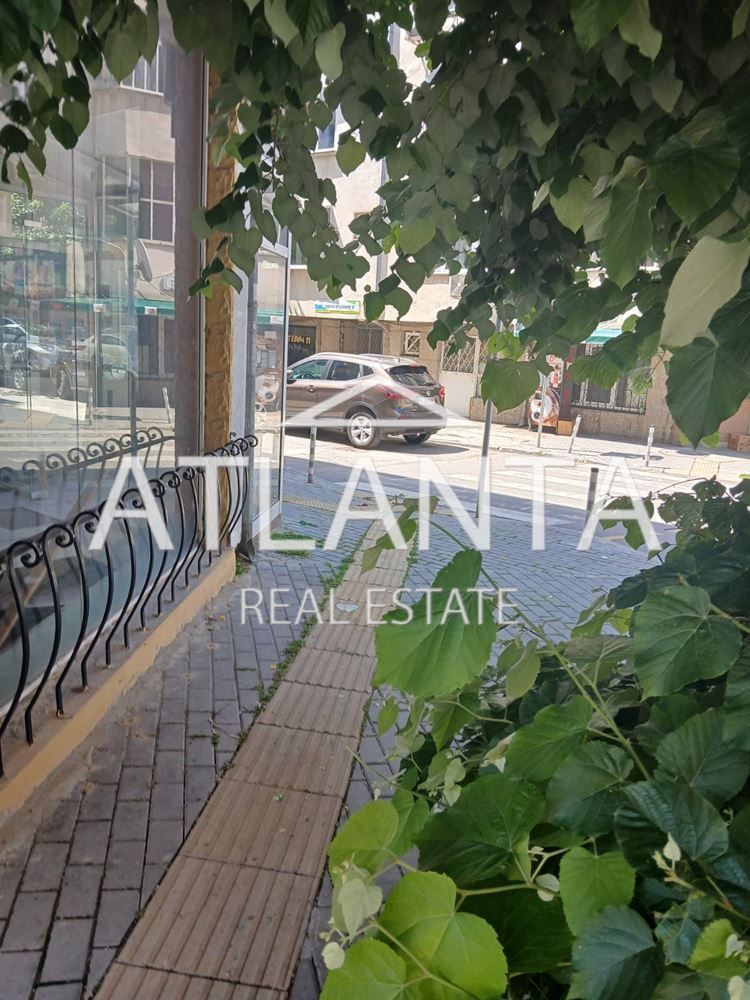 Продава се Заведение в Варна, Лятно кино Тракия - 125 кв.м за 1160 €/кв.м - Снимка #3