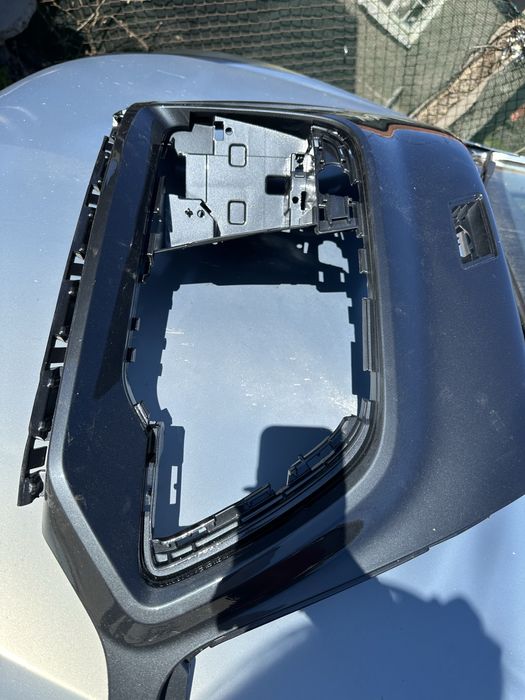 Решетка плавник Audi Q5