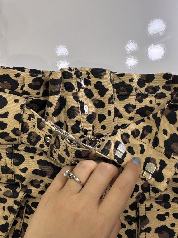 Дънкова пола Bershka леопардов принт