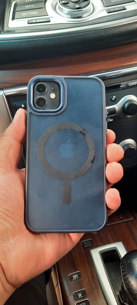 Продам Айфон 11 Срочно