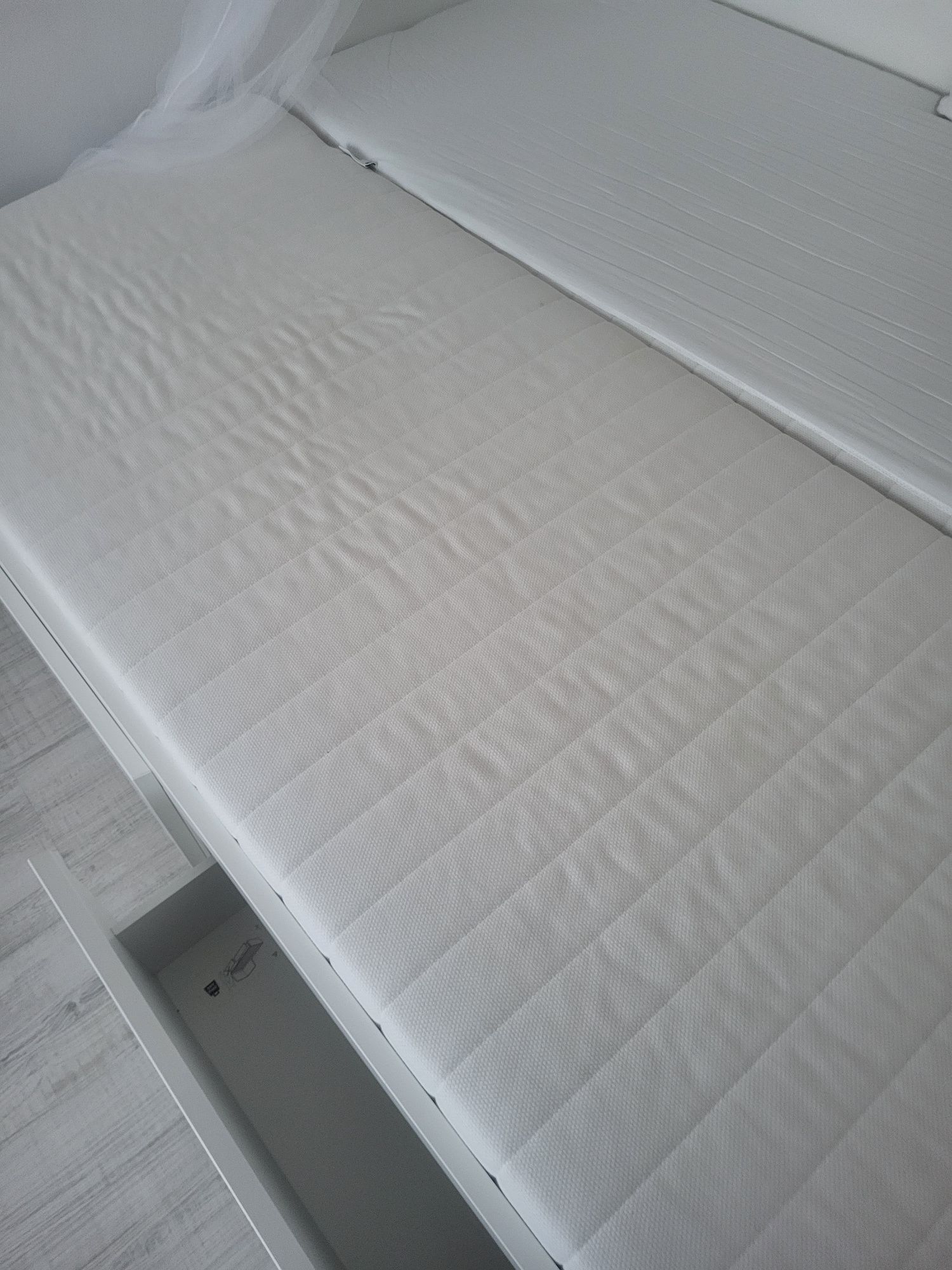 Pat extensibil  IKEA 2sertare/2saltele