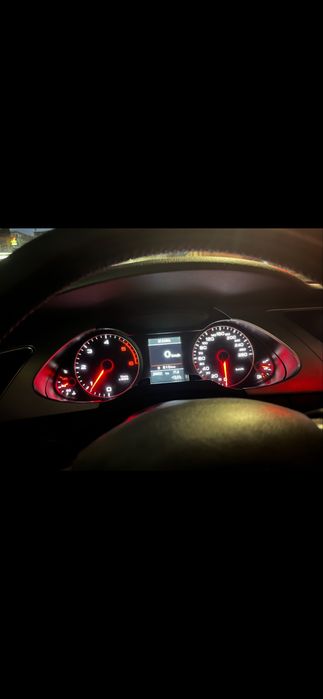 Vand Audi A4B8 2.0TDI