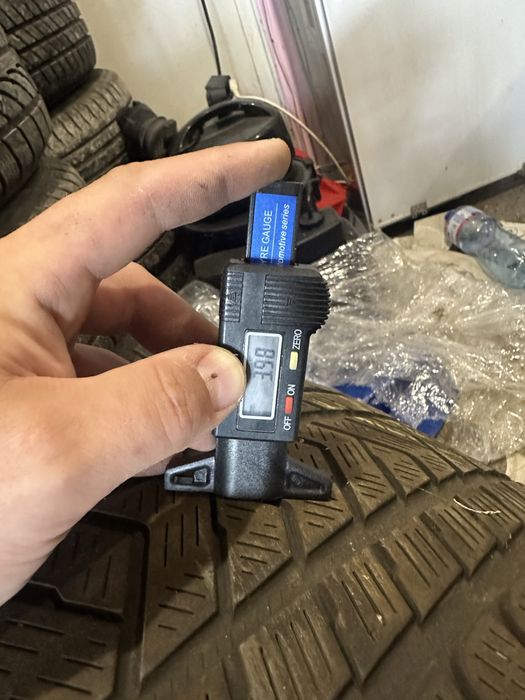 Зимни гуми Pirelli Scorpion спорт пакет 245/45 R20 / 275/40 R20
