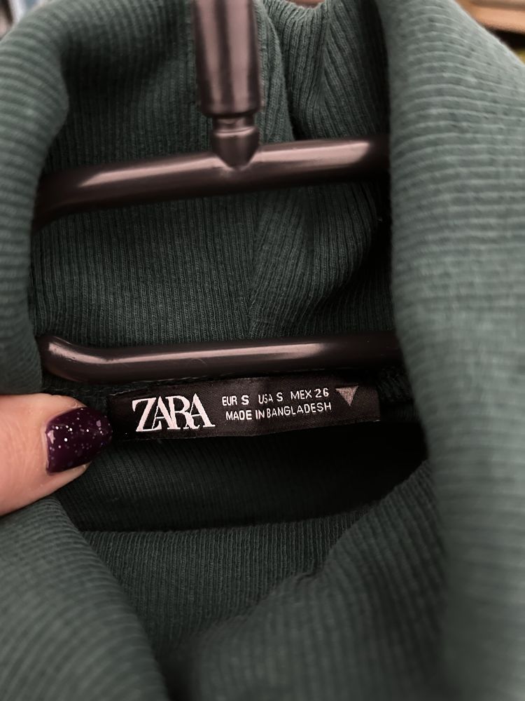 Пуловери Zara зелен и син s размер