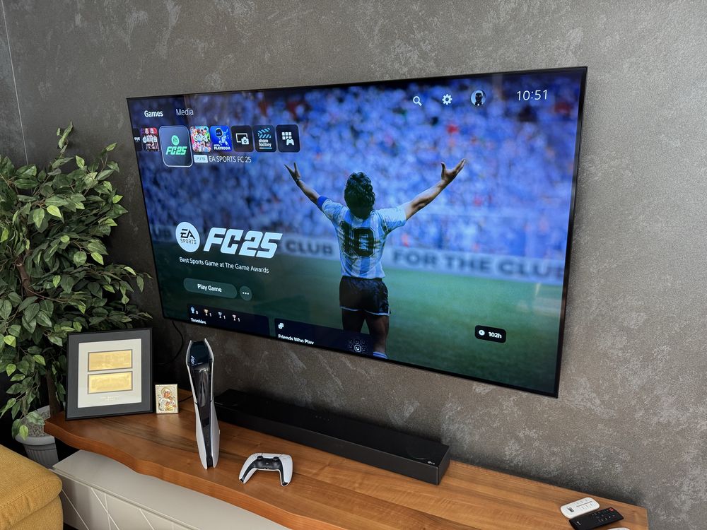 PlayStation 5 + Игри Отличен !