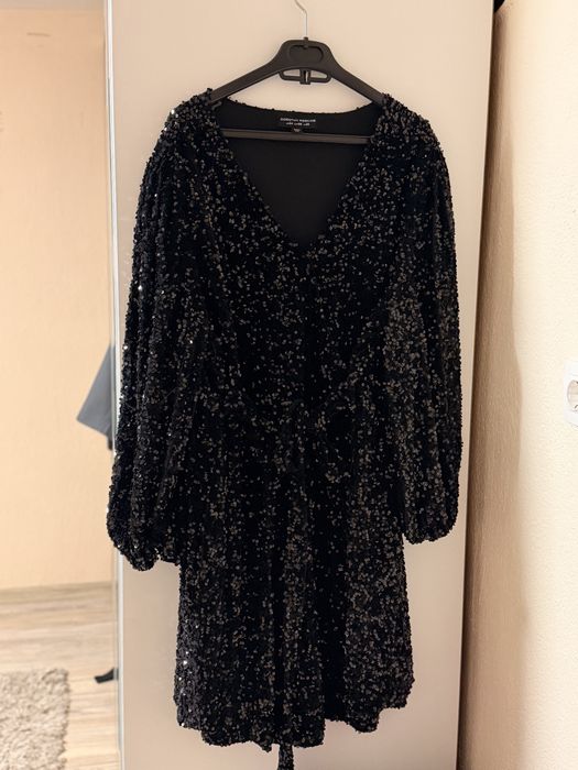 Дамска рокля