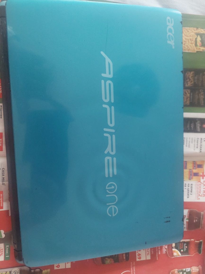 Продавам Acer aspire one и benq joy book lite U101 на части