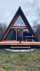 Cabane stil A Frame si case din structura de lemn, dimensiuni in funct
