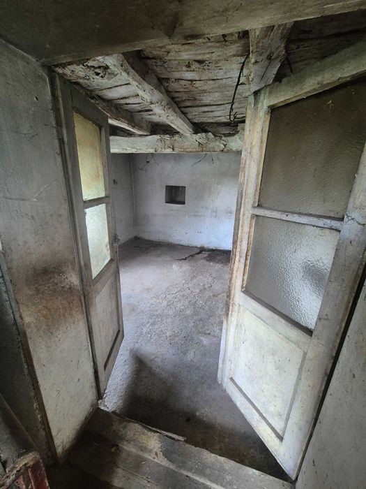 Продавам Къща с.Смочан на 10км от Ловеч