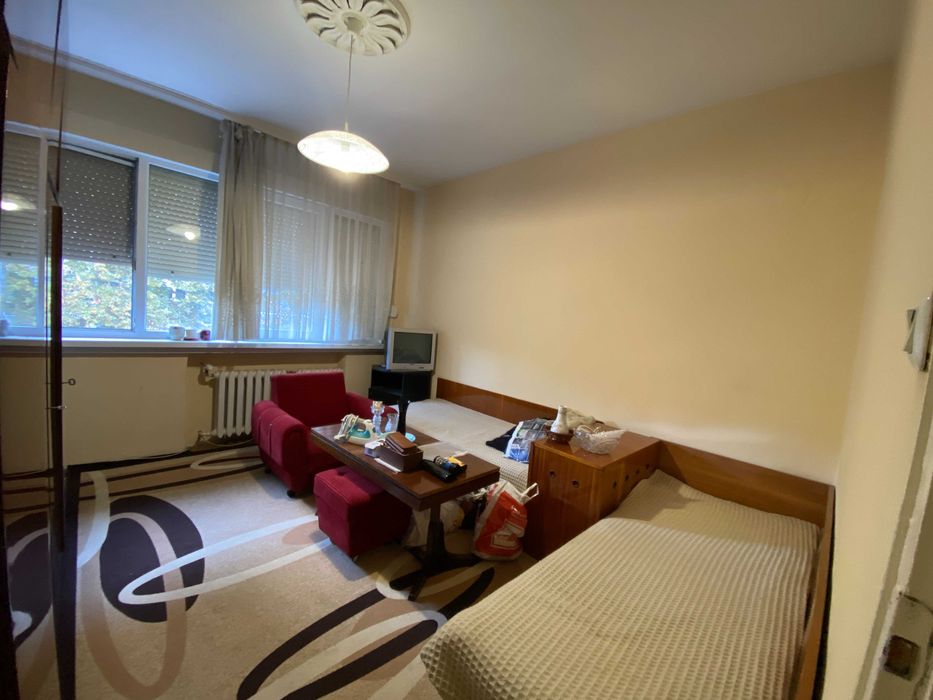 Продава се Четиристаен апартамент в Русе, Възраждане - 94 кв.м за 1373 €/кв.м - Снимка #4