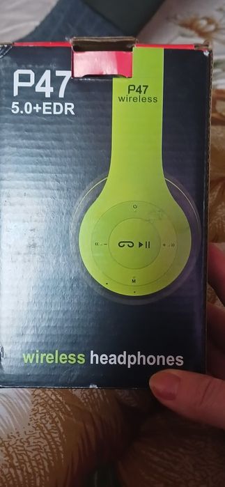 Продам наушники работают от блютуз