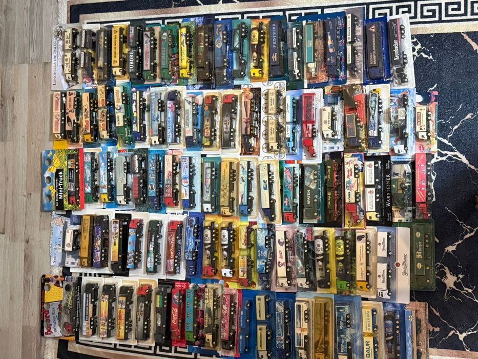 Колекция рекламни камиони