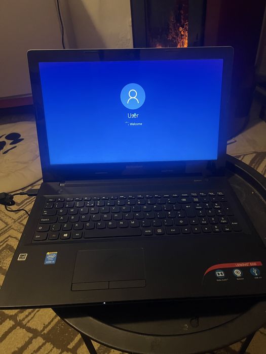 Laptop lenovo 15inch i3 4Gb ram