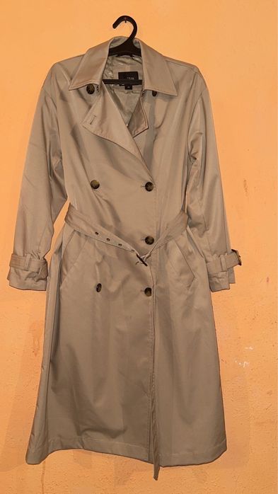 Женский плащь почти новая