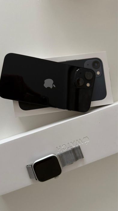 Продам айфон 13 и часы эпл воч 8 серии