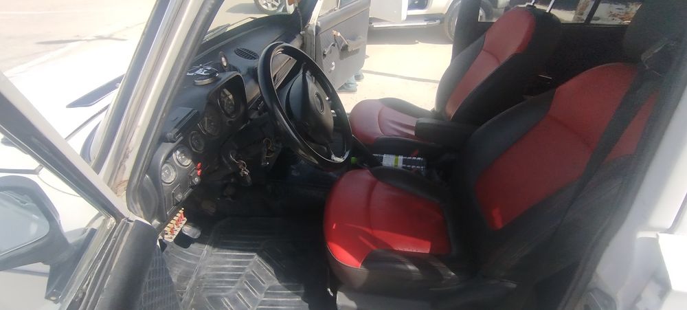 Vaz 2106 oq rangli
