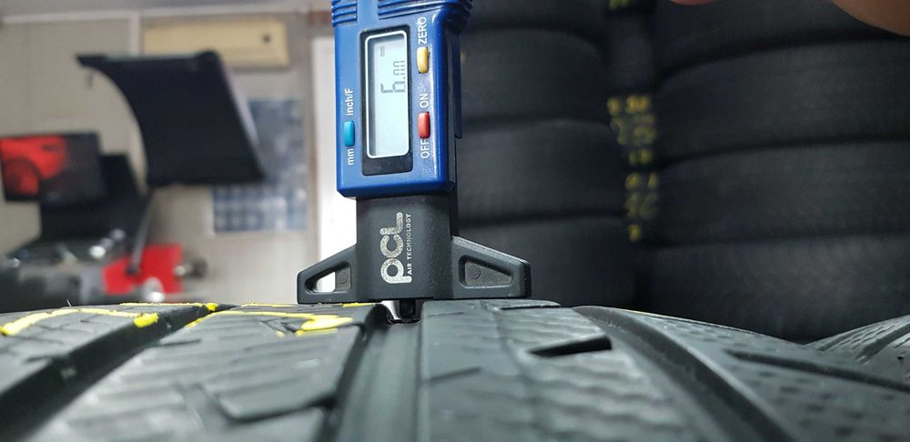 anvelope Vredestein all season 235/45/20 m&s iarna