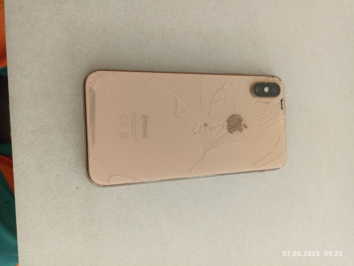 iPhone XS GOLD 64 GB
