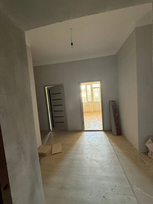 Чирчик шахар 2 микро район Янги Узб Навастройка Нархи 30.000$ Наличка