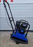 Inchiriez talpa compactoare 102kg
